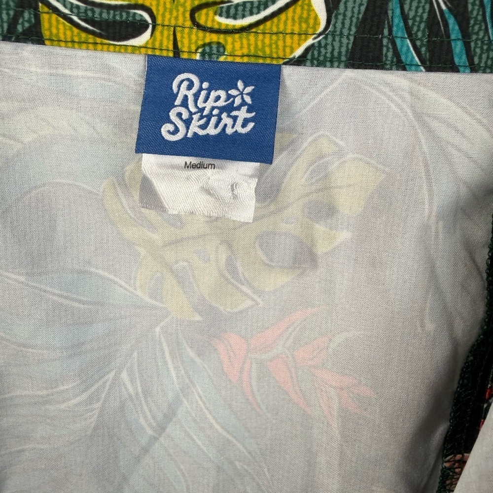 Rip Skirt womens green Tropical Floral wrap skirt, swimsuit coverup. Size M - Picture 7 of 7